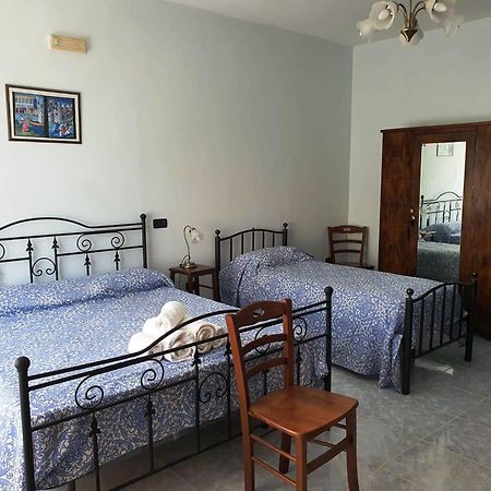Libro Di Sogni - B&B Letterario Caserta Vecchia Eksteriør bilde