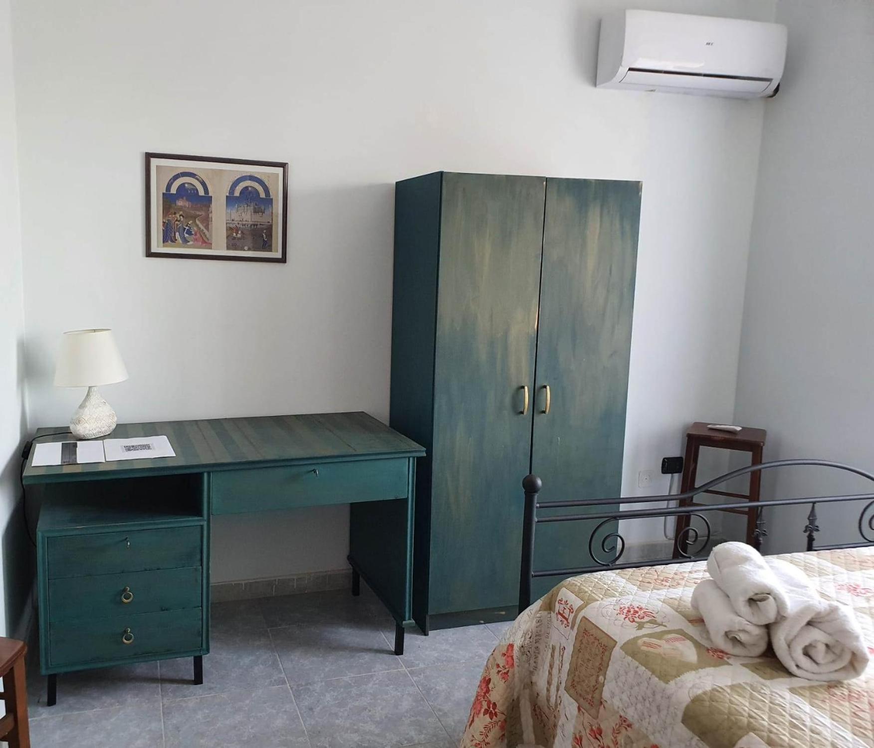 Libro Di Sogni - B&B Letterario Caserta Vecchia Eksteriør bilde