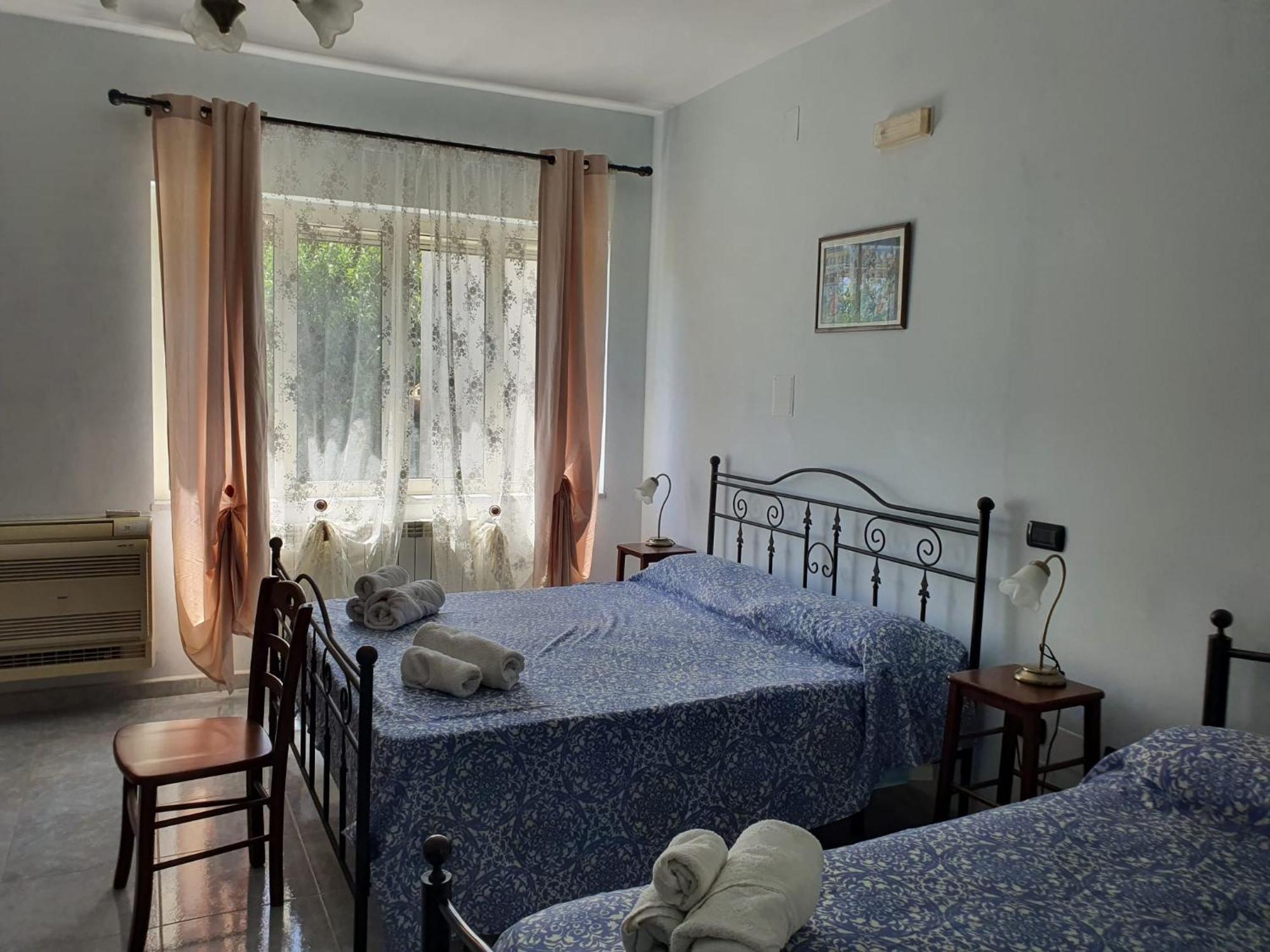 Libro Di Sogni - B&B Letterario Caserta Vecchia Eksteriør bilde